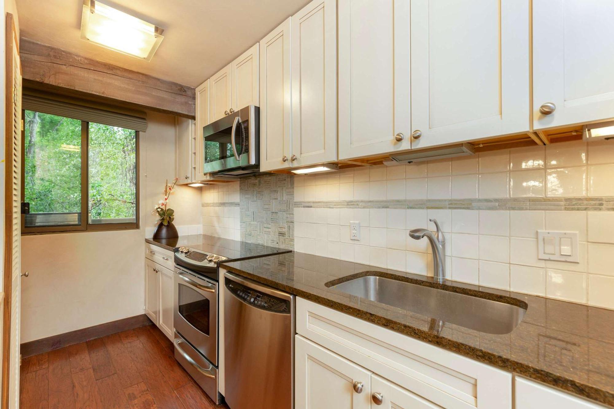 Riverfront 2 Bedroom - Steps To Town - Pool & Hot Tub Aspen Exterior photo